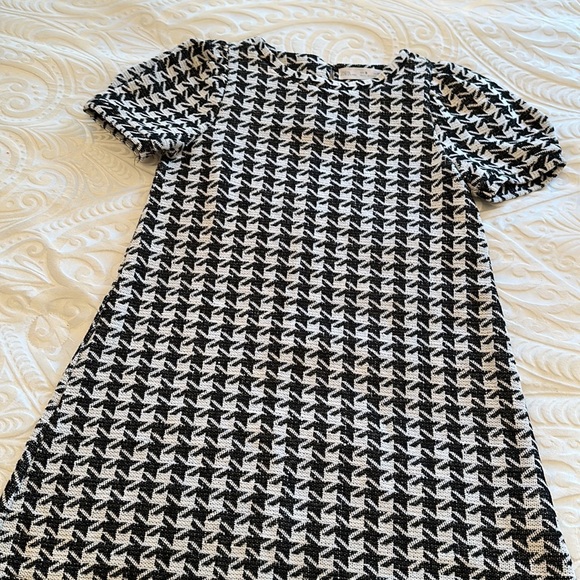 Girls Zara Dress - Picture 2 of 9